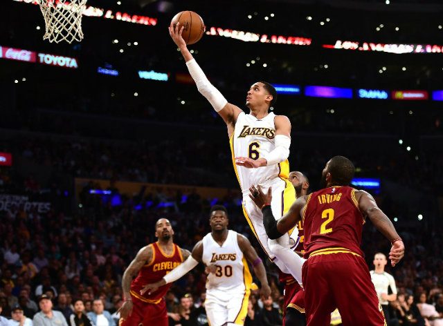Jordan Clarkson drops career-high 35 points in Lakers win