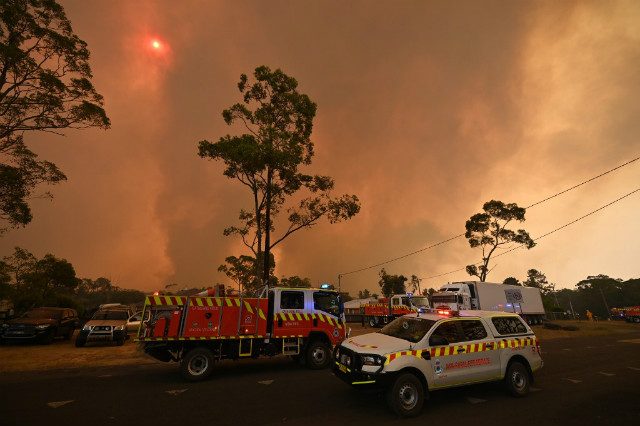 ‘Catastrophic’ conditions as bushfires rage in Australia