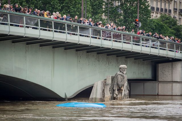 France floods ease as Seine recedes