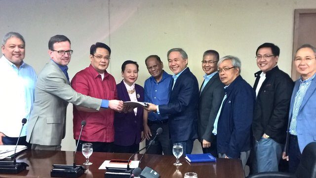 PLDT, Smart commit 3-year network rollout to NTC