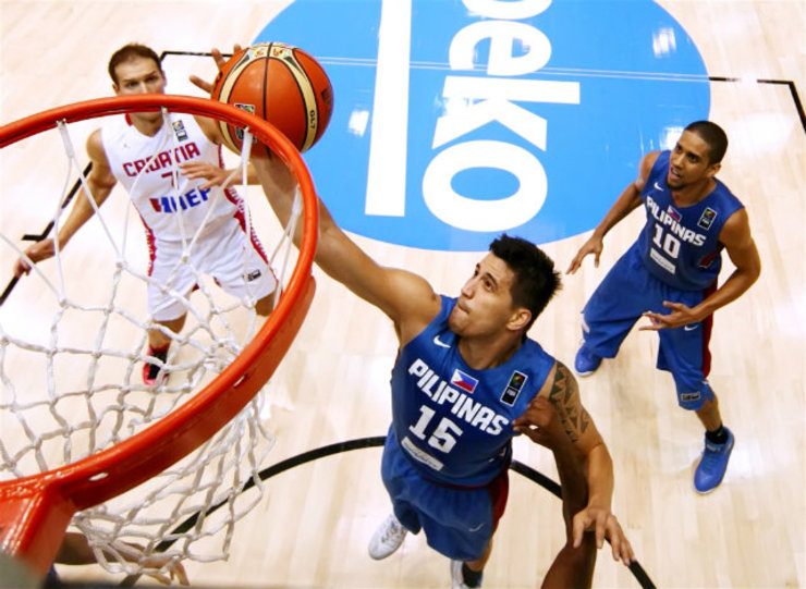 Marc Pingris has shown no fear of banging bodies down low despite being an undersized power forward. Photo from FIBA