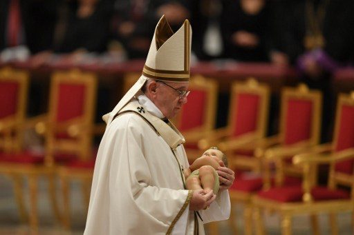 Pope Francis urges compassion for children at Christmas