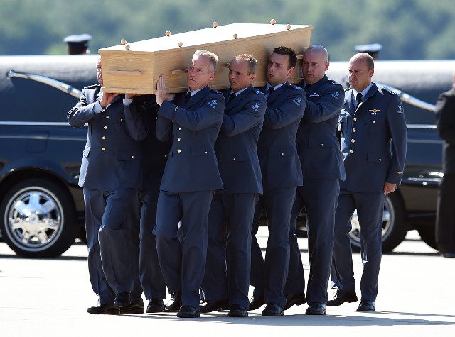 British experts examine second MH17 black box