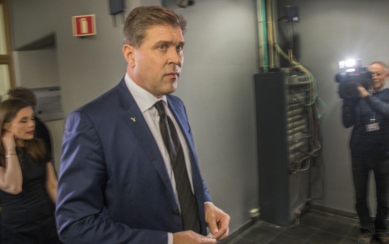 Icelanders vote as left hopes to rattle scandal-hit establishment