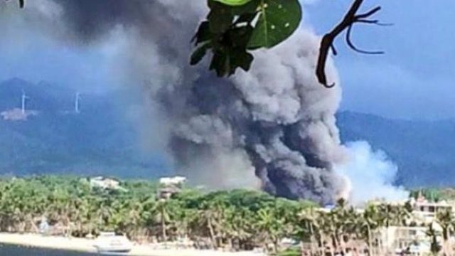 Boracay fire razes 100 homes