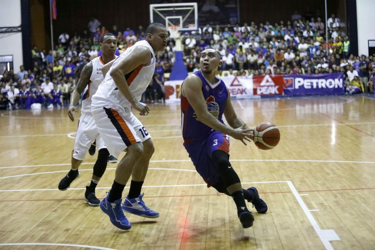 Magnolia secures twice-to-beat as Meralco hits early vacation