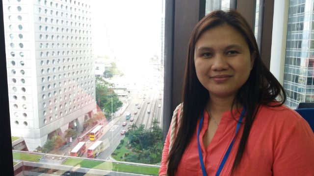 EYE-OPENER. Domestic helper Analyn Regulacion says learning financial literacy will help her end her stint as an OFW in Hong Kong. Photo by David Lozada/Rappler 