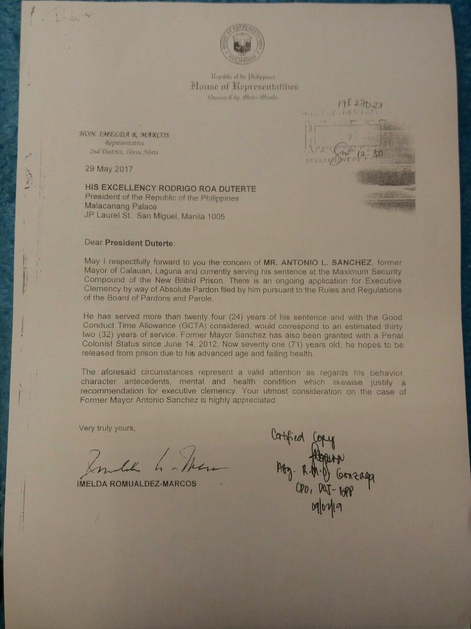 RECOMMENDATION. Ilocos Norte congresswoman Imelda Marcos wrote to the President endorsing Antonio Sanchez's release. Photo from Gordon's office 
