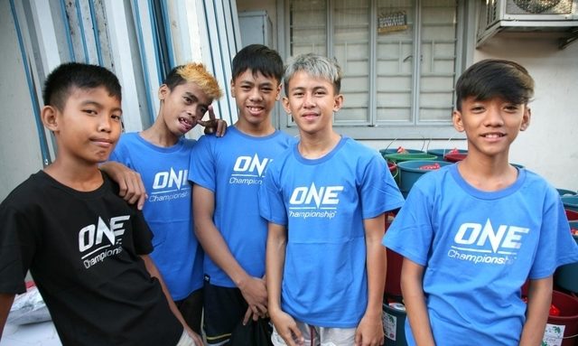 LOOK: ONE Championship gives back in visit to Smokey Mountain