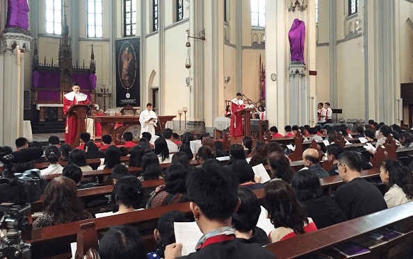 IN PHOTOS: Thousands in Jakarta Cathedral for Good Friday Service