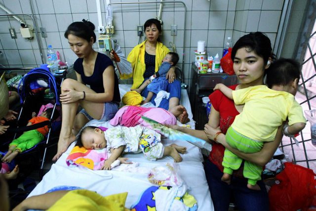 Vietnam battles fatal measles outbreak