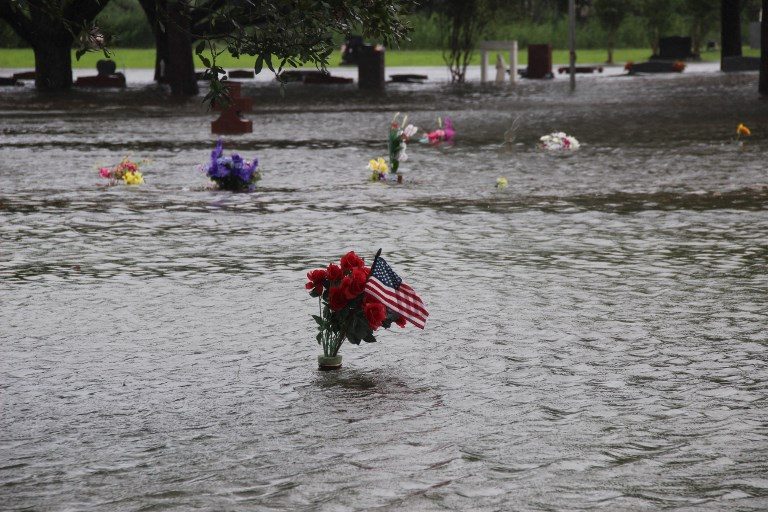TEXAS FLOODING. The South Park Cemetery in Pearland, Texas, is flooded by rains from Hurricane Harvey on August 29, 2017. Photo by H. Ellessy /LamaLens/AFP  