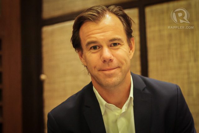 THE H&M CULTURE AT WORK. Karl-Johan Persson says that they want to see the H&M culture anywhere in the world they are: the key is hiring the right people that live the company values. Photo by Manman Dejeto / Rappler