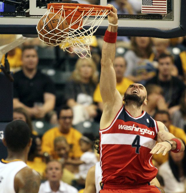 Gortat drops 31 as Wizards blow out Pacers in Game 5