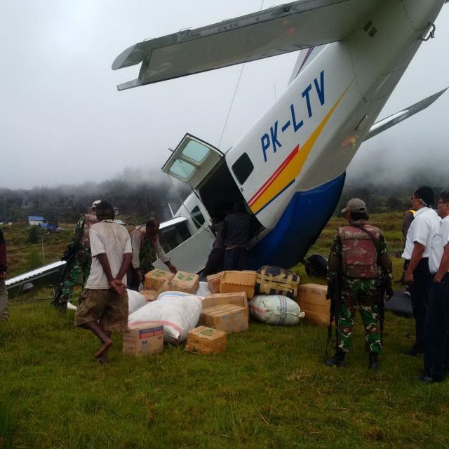 Pesawat tergelincir di Papua karena mengalami rem blong