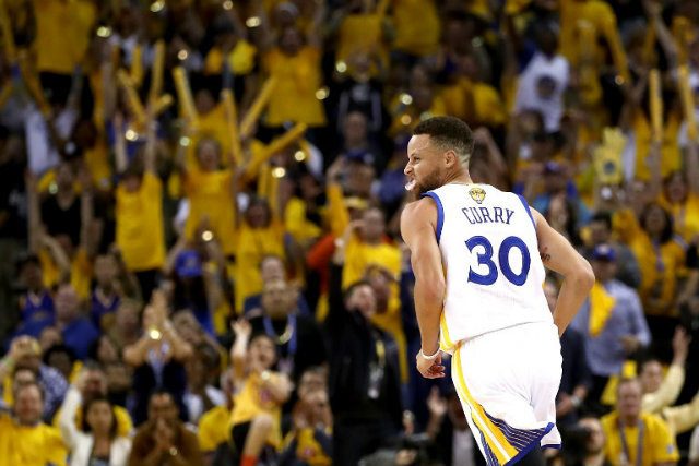 2-0. Stephen Curry and the Warriors head to Cleveland with a 2-0 series lead. Photo by Ezra Shaw/Getty Images/AFP  