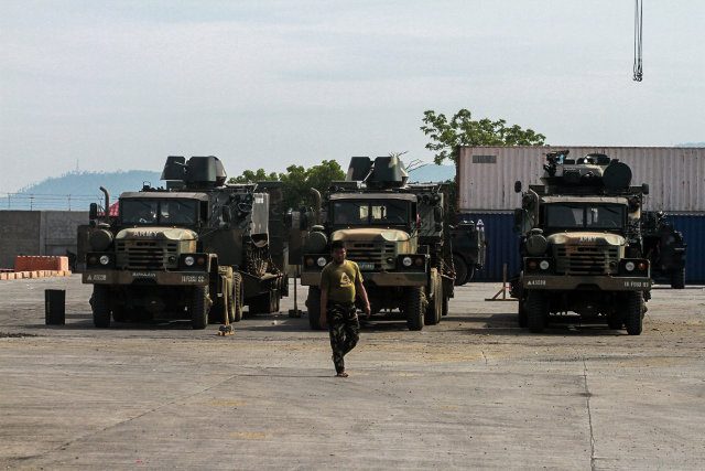 PH Navy delivers fresh military hardware, relief goods for Marawi