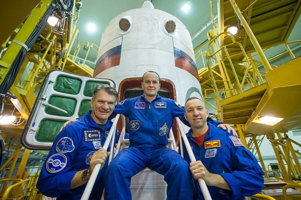 3-man crew reaches International Space Station