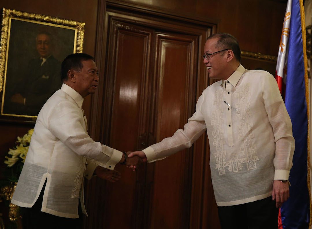 Aquino accepts VP Binay resignation