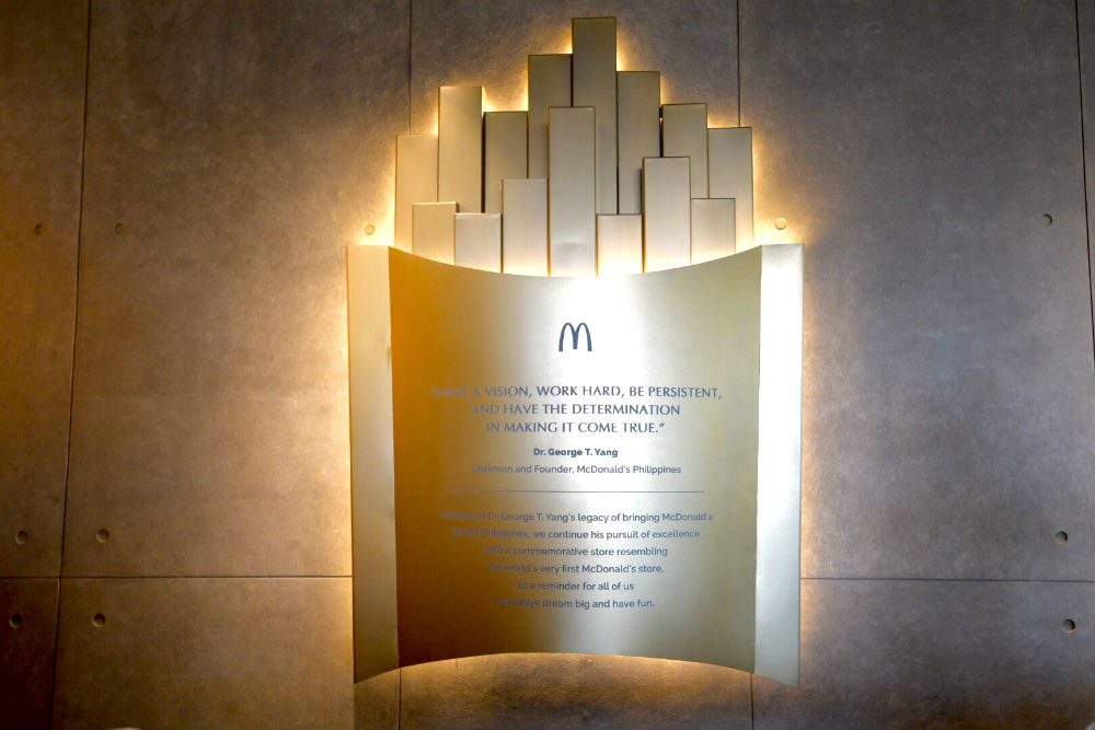 GOLDEN FRIES. This mural is dedicated to McDonaldâs Philippine founder, Dr. George T. Yang. 