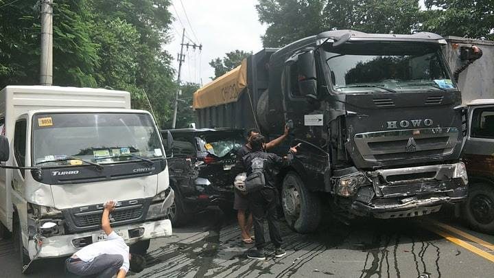 Several hurt in Antipolo multiple vehicle crash