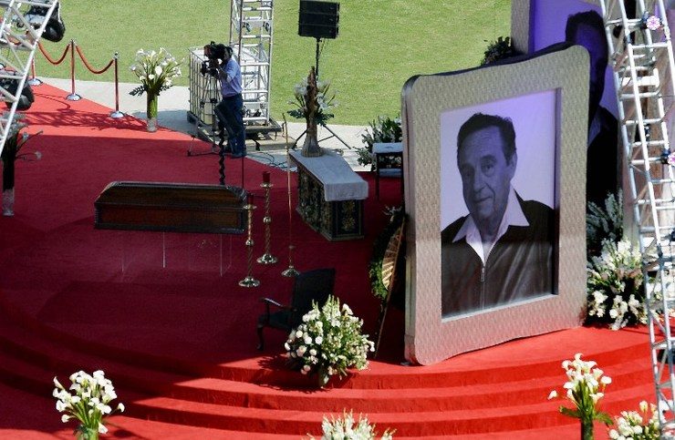 Mexico says goodbye to beloved comedian, ‘Chespirito’