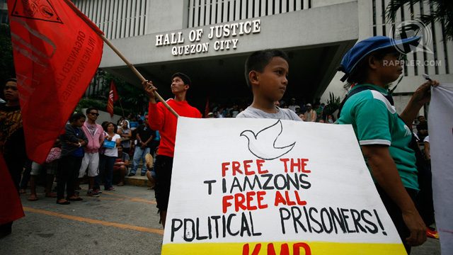 POLITICAL PRISONERS. The CPP-NPA has demanded the release of political prisoners. Rappler file photo 