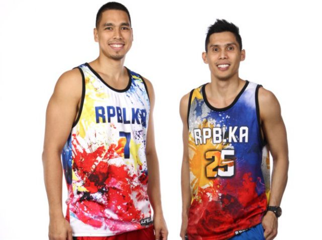 Nice jerseys from Sonny Thoss and Dondon Hontiveros. Photo from FIBA.com 