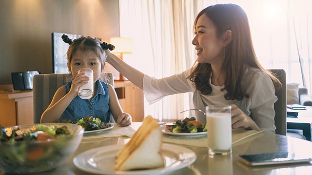 Keep your child’s eating and sleeping habits healthy even while in quarantine