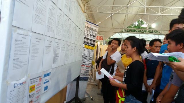 Pangasinan holds first-ever night job fair