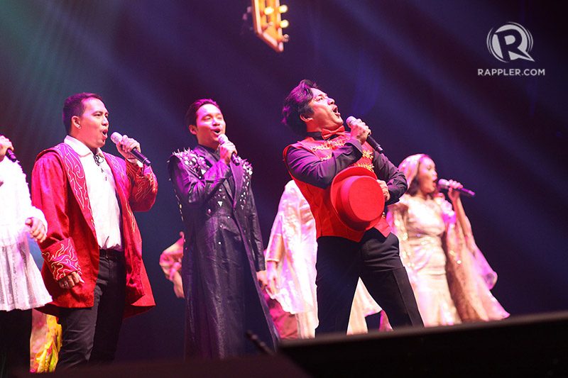 FILIPINO MUSICALS. Robert Seña leads the singing of the second part of the show