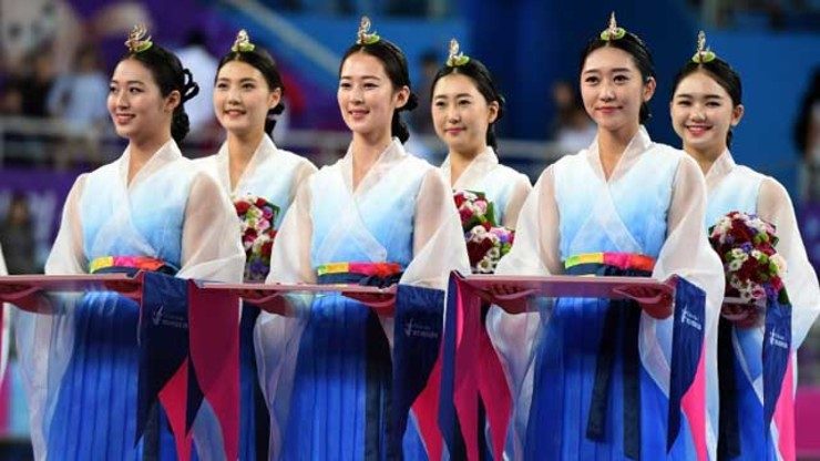 ‘Medal Ceremony Girls’ take up Korea beauty battle at Asian Games