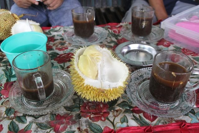 Hati-hati Mabuk Kopi Durian di Luwu