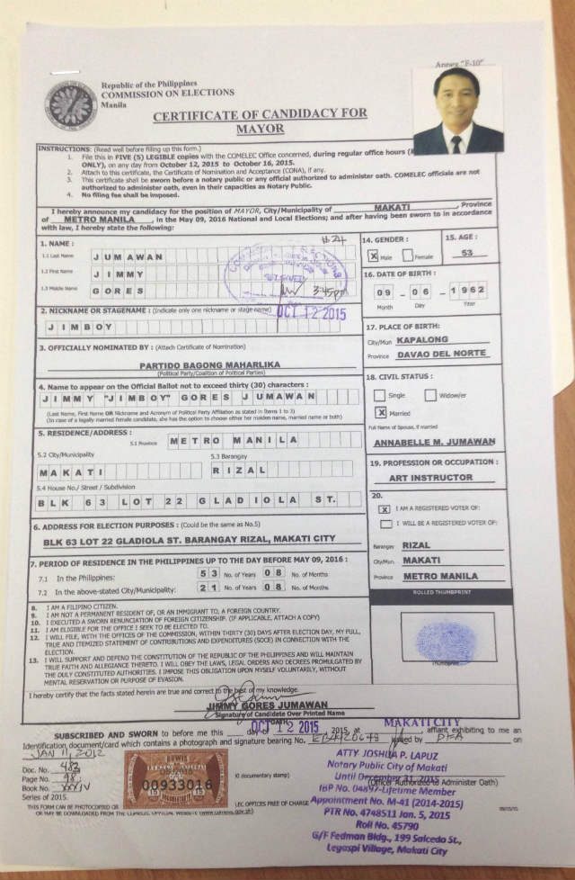 ALL IN. A copy of Jumawan's COC, which he filed on October 12. Photo by Mara Cepeda/Rappler 
