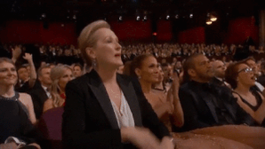 Aksi Meryl Streep bangkit dari kursinya dengan penuh semangat ketika aktris Patricia Arquette maju ke panggung untuk menerima penghargaan Best Supporting Actress, dia memberikan kata sambutan yang inspiratif. Dia meminta adanya penyetaraan upah dan juga hak pada wanita. 