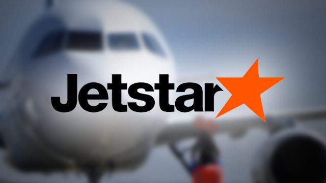 Engine shut down as smoke fills cabin of Jetstar flight