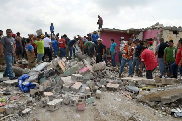 Tornado, floods leave deadly trail at Mexico-US border
