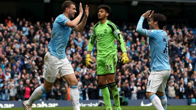 Premier League: Manchester City sinks Southampton