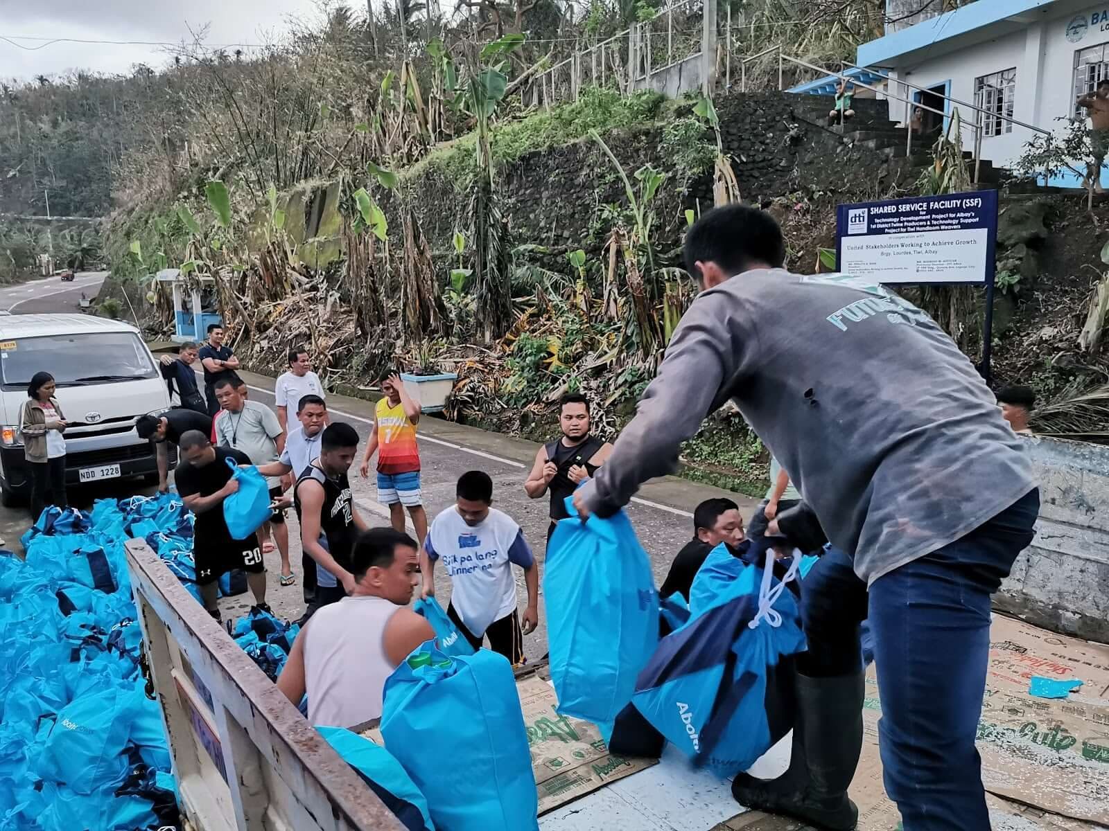 IMMEDIATE RESPONSE. Aboitiz business units distributed relief goods in 7 affected barangays on top of the food packs and water turned over to the provincial governments of Albay and Sorsogon. Photo courtesy of Aboitz  