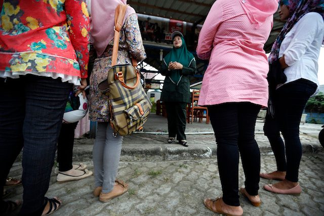 Aceh tetapkan jam malam bagi perempuan