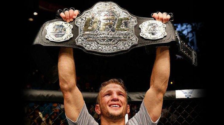 Dillashaw thwarts late-replacement Soto at UFC 177