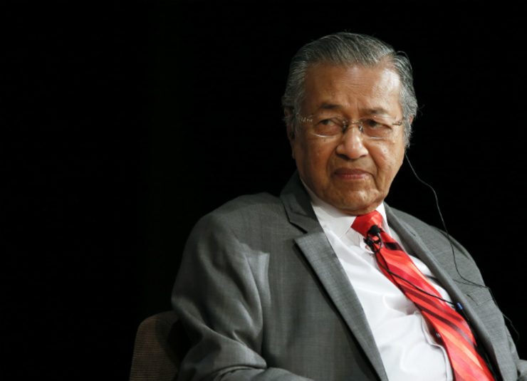 Mahathir hits Malaysian PM over scandals