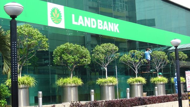 Aquino OKs Landbank-DBP merger