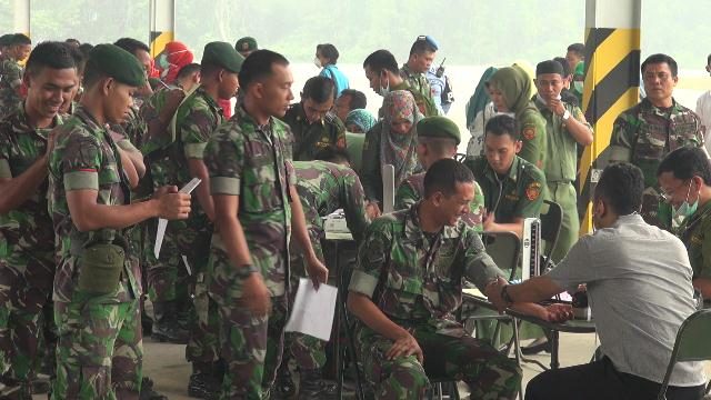 Ribuan petugas pemadam kebakaran TNI di Riau dipulangkan, dua orang menderita hipertensi
