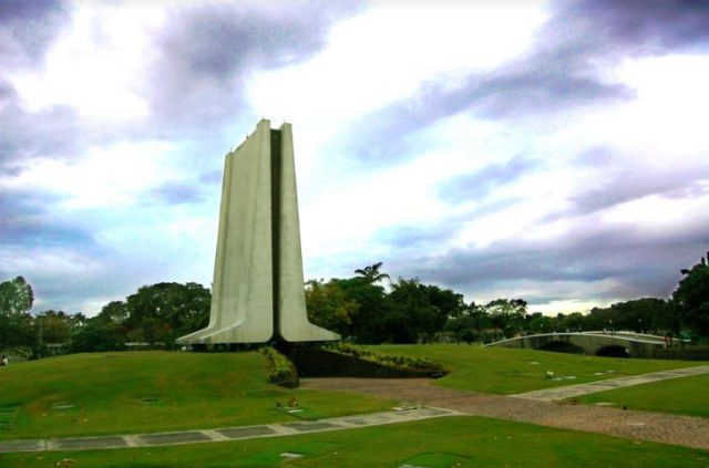 One of the unique structures inside Manila Memorial Park. Photo from Manila Memorial Park website 