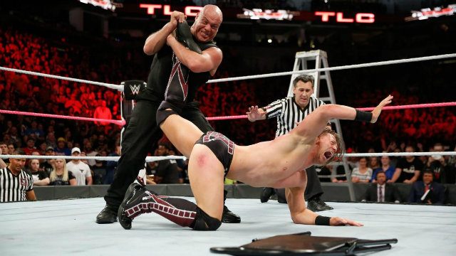 Kurt Angle wrestles in WWE for the first time in 11 years