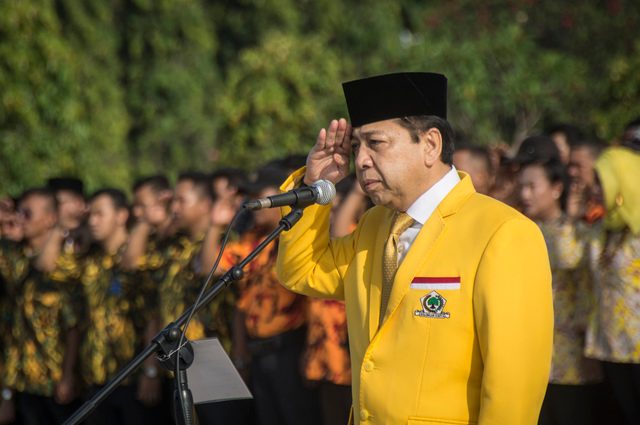 Setya Novanto dan kepentingan Jokowi di Partai Beringin