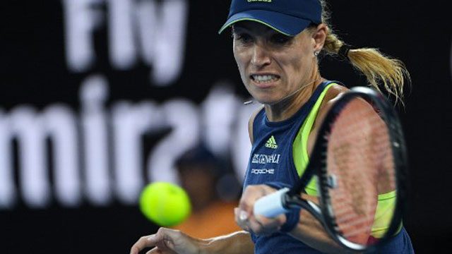 Kerber crushes Sharapova in ex-champs showdown at Open