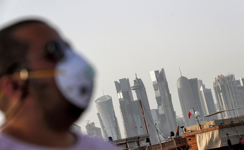 Qatar imposes mandatory wearing of masks in public