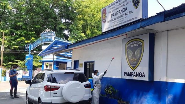 Hundreds of Angeles, Mabalacat cops undergo COVID-19 tests as 22 rookies found positive